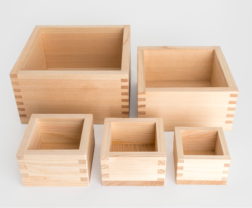 Several sake boxes